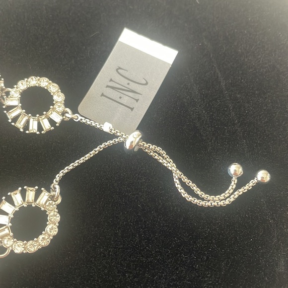 International Concepts INC Crystal Circle Asjustable Slidet Silver Tone Bracelet - Picture 6 of 8